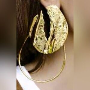 - Zara gold textured hoop earrings